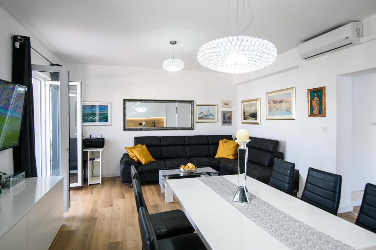 Aurora Seaview Apartment Mlini Eksteriør billede