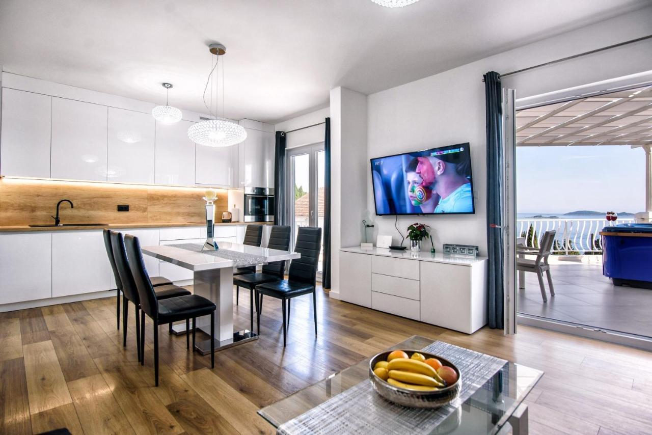 Aurora Seaview Apartment Mlini Eksteriør billede