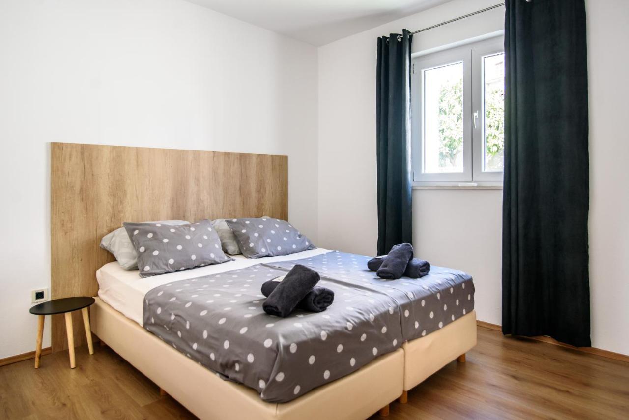 Aurora Seaview Apartment Mlini Eksteriør billede