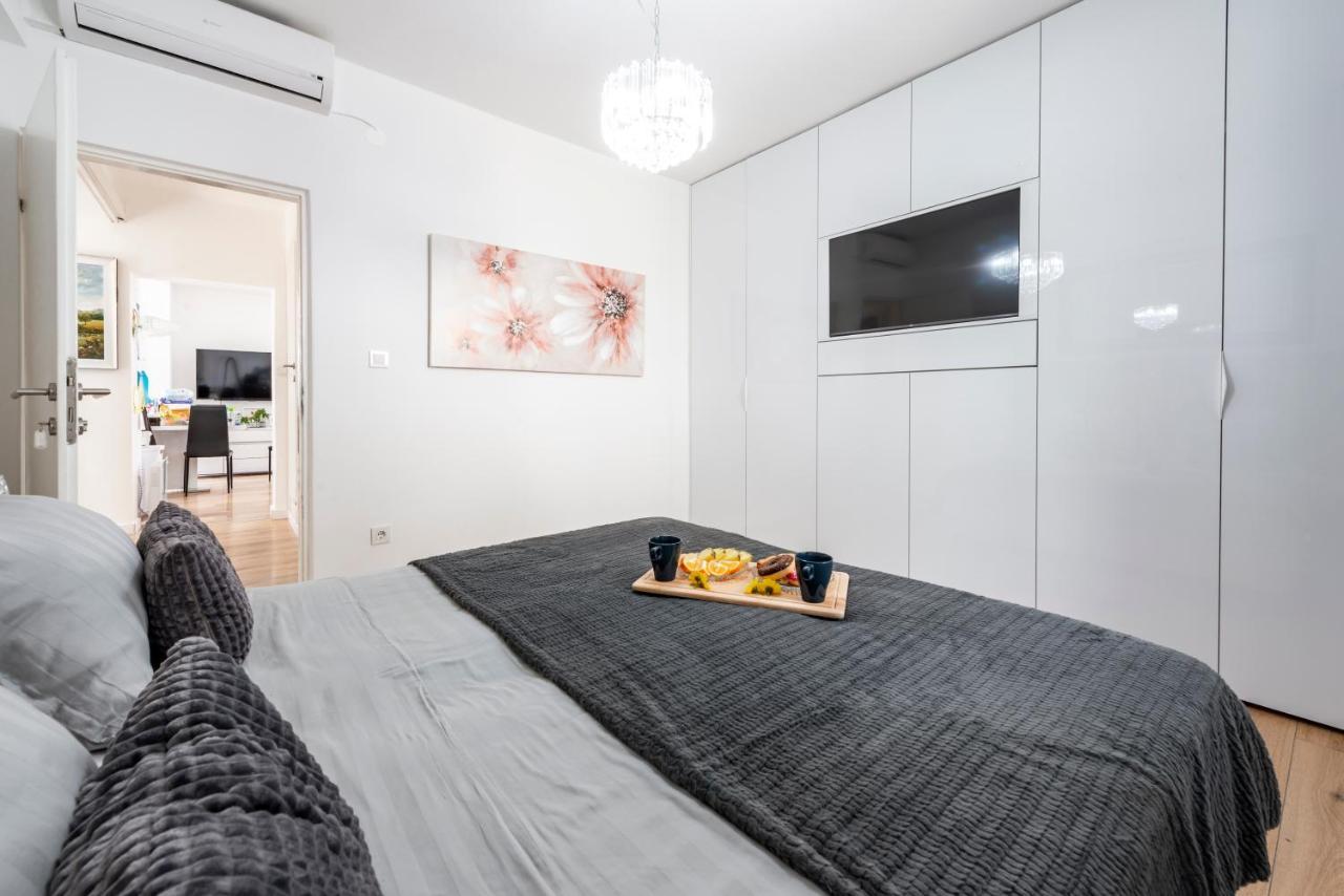 Aurora Seaview Apartment Mlini Eksteriør billede
